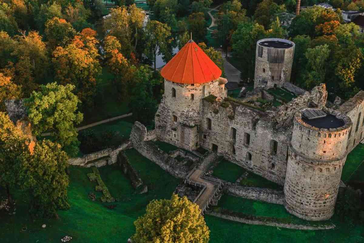 zibensaizsardzība cēsu pilija